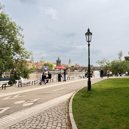 River View Apartment Praha Bagian luar foto